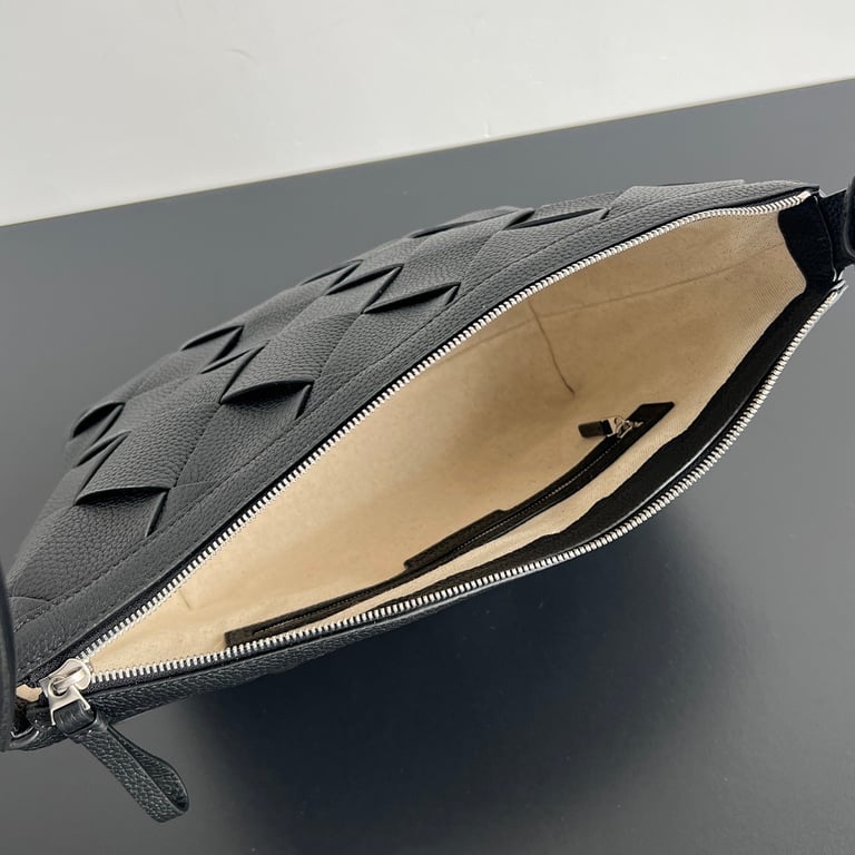 Bottega Veneta Diago Hobo Bag Black - 2