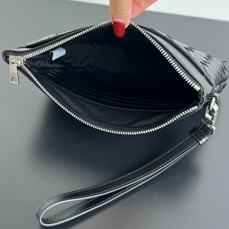 Bottega Veneta Intrecciato Leather Clutch Black 795712 - 6