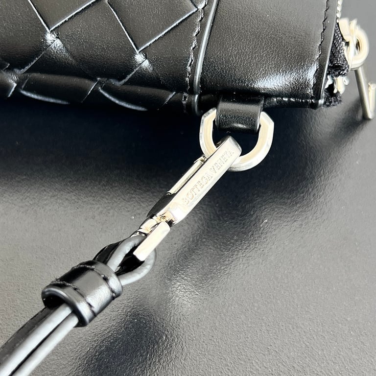 Bottega Veneta Intrecciato Leather Clutch Black 795712 - 7