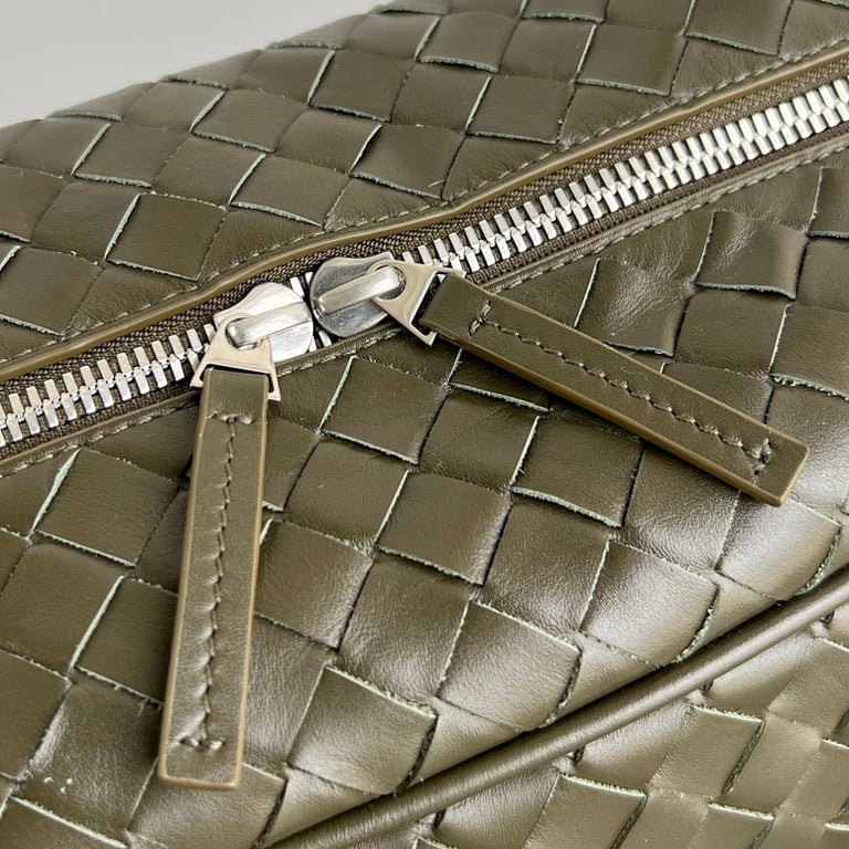 Bottega Veneta Intrecciato Leather Travel Bag 765620 Olive Green - 10