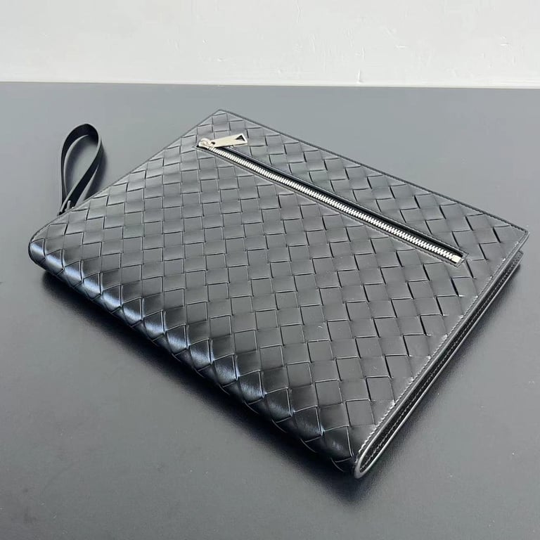 Bottega Veneta Intrecciato Leather Clutch Black - 5