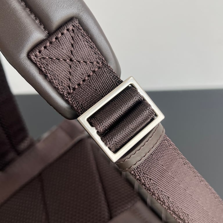 Bottega Veneta Intrecciato Leather Backpack Brown - 4