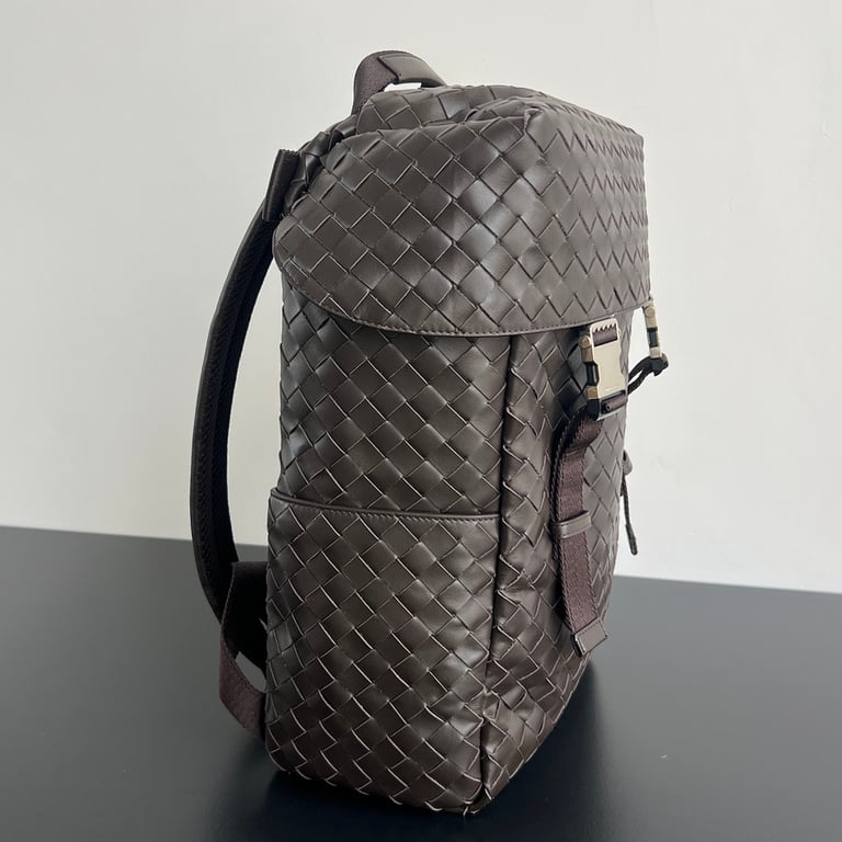 Bottega Veneta Intrecciato Leather Backpack Brown - 9
