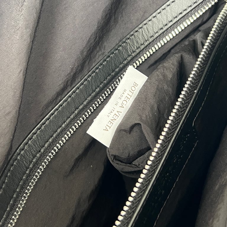 Bottega Veneta Intrecciato Flap Backpack Black - 3