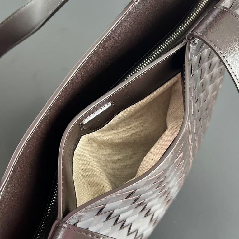 Bottega Veneta Large Intrecciato Tote Black Brown - 5