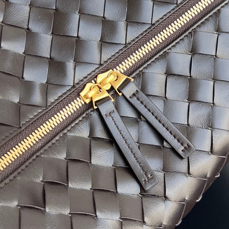 Bottega Veneta Loop Camera Bag Dark Brown - 4