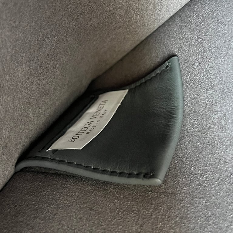 Bottega Veneta Intrecciato Leather Clutch 732638 - 2