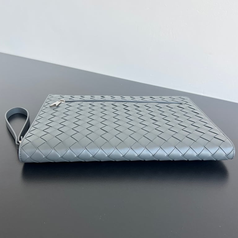 Bottega Veneta Intrecciato Leather Clutch 732638 - 6