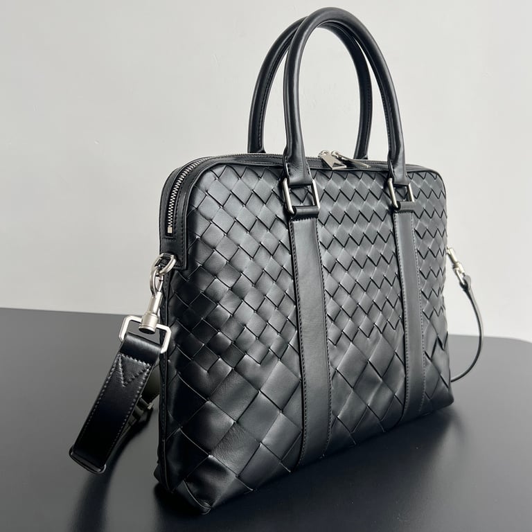 Bottega Veneta Intrecciato Leather Briefcase Black - 9