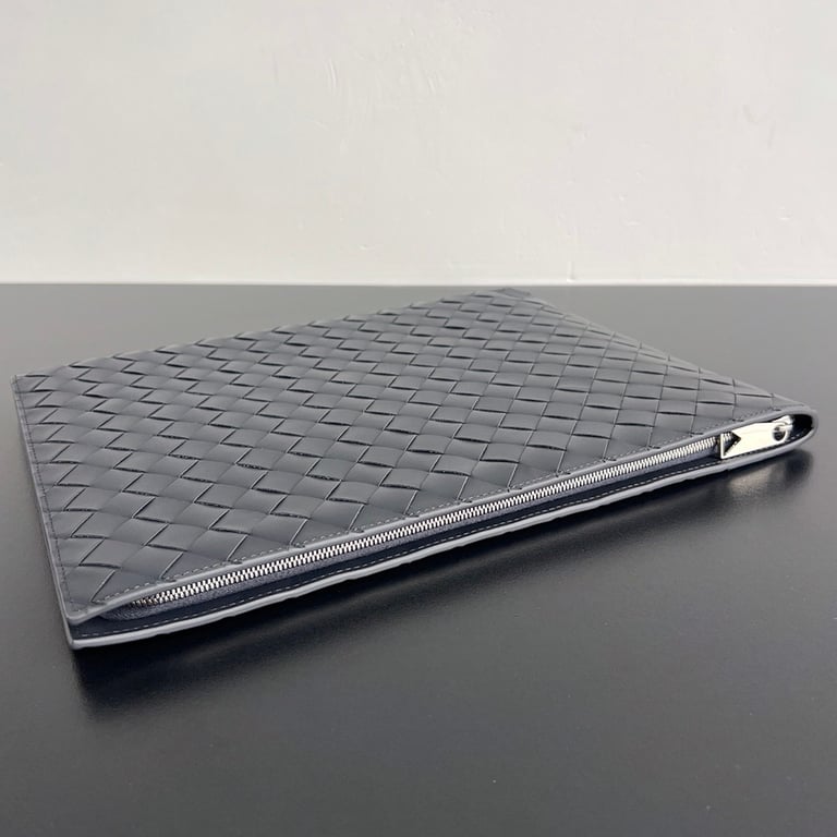 Bottega Veneta Intreccio Leather Clutch 607479 - 9