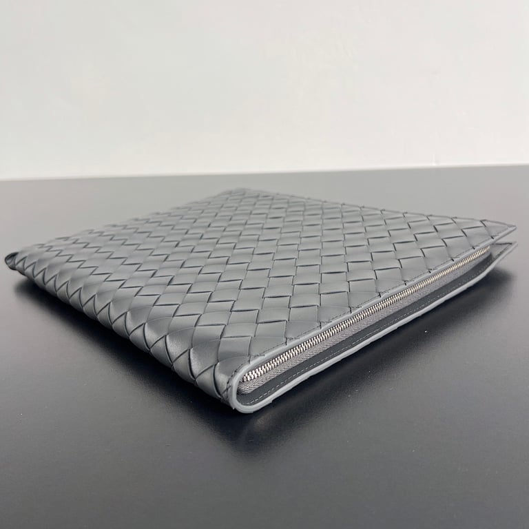 Bottega Veneta Intreccio Leather Clutch 607479 Grey - 8