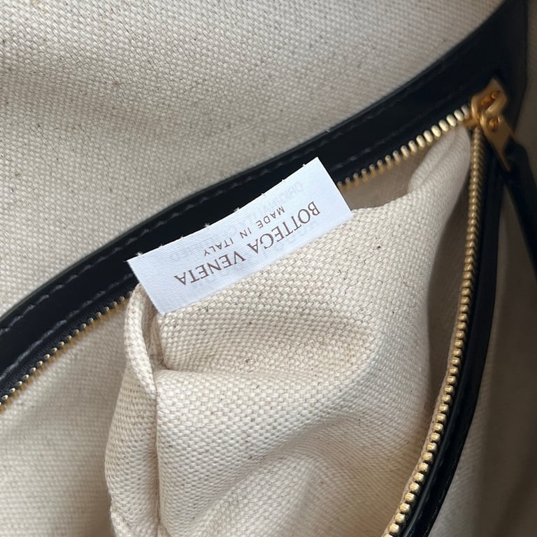 Bottega Veneta Loop Camera Bag Black - 2