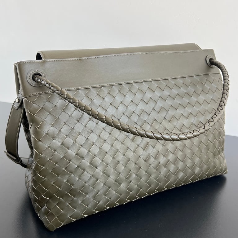 Bottega Veneta Large Andiamo Bag Dark Olive - 9