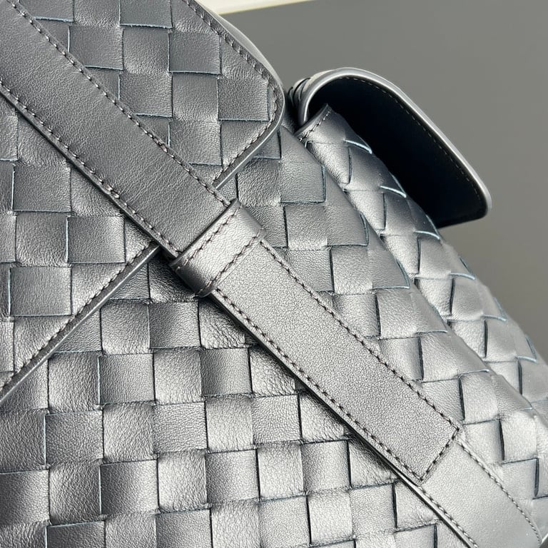 Bottega Veneta Intrecciato Leather Backpack 805971 - 3