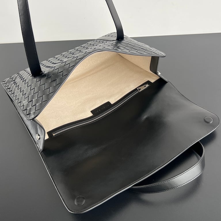 Bottega Veneta Intrecciato Briefcase 795102 Black - 6