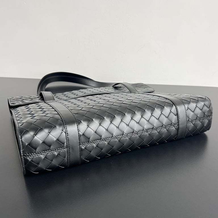 Bottega Veneta Intrecciato Briefcase 795102 Black - 7