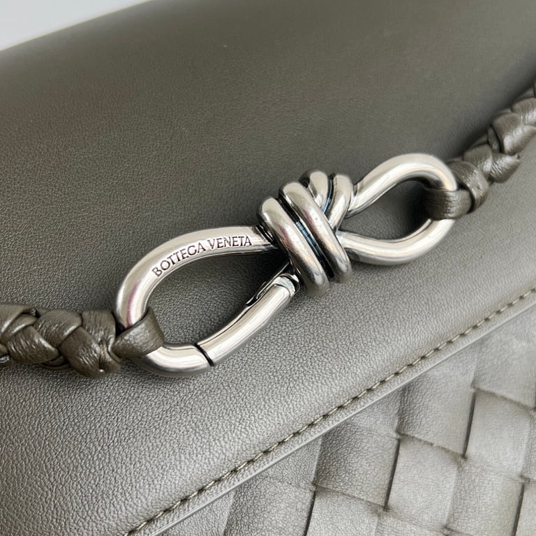 Bottega Veneta Small Andiamo Bag Olive - 7