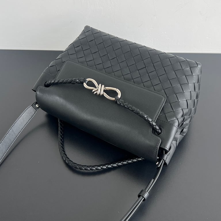 Bottega Veneta Small Andiamo Bag Black - 7