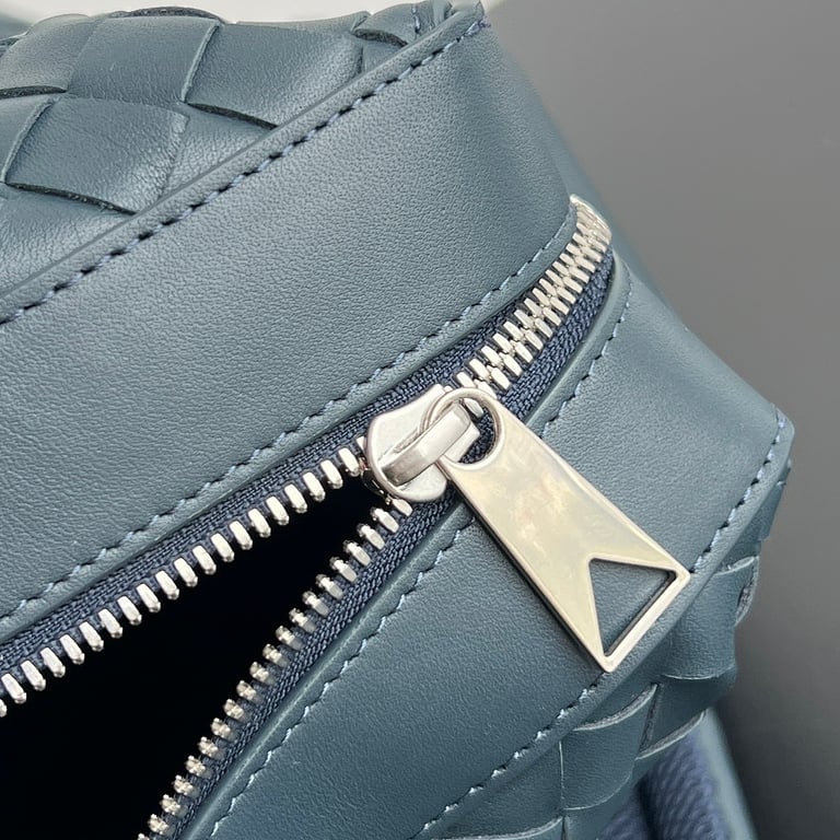 Bottega Veneta Intrecciato Leather Backpack 653118 - 4