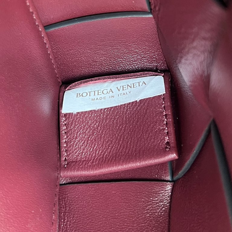 Bottega Veneta Cassette Urban Leather Black/Burgundy - 2