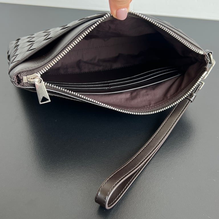 Bottega Veneta Intrecciato Leather Clutch 795712 - 5
