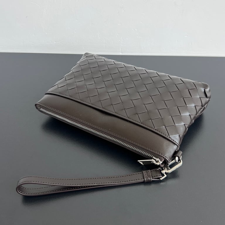 Bottega Veneta Intrecciato Leather Clutch 795712 - 7