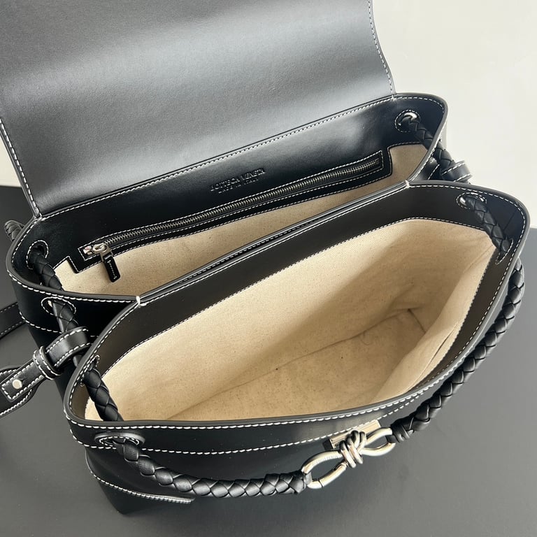 Bottega Veneta Andiamo Large Shoulder Bag Black - 6