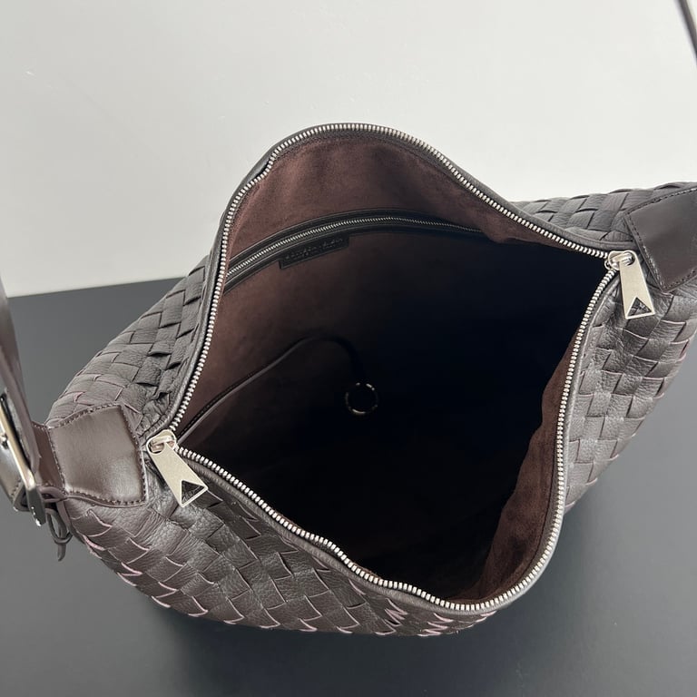 Bottega Veneta Traveller Hobo Bag 806974 - 7