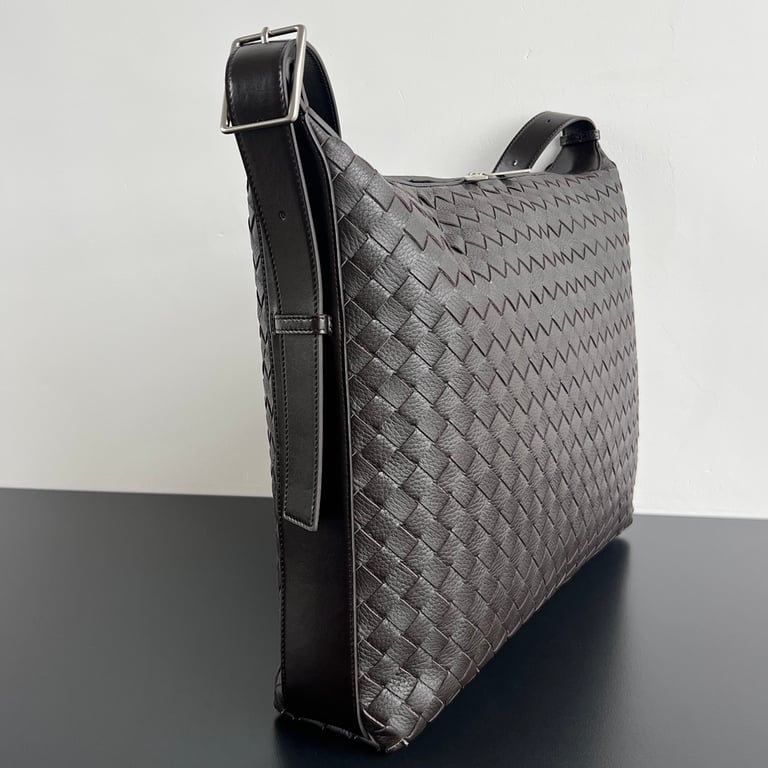 Bottega Veneta Traveller Hobo Bag 806974 - 9