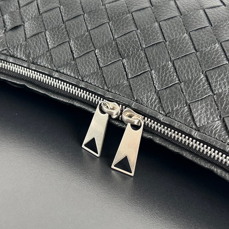 Bottega Veneta Traveller Hobo Bag Black - 5