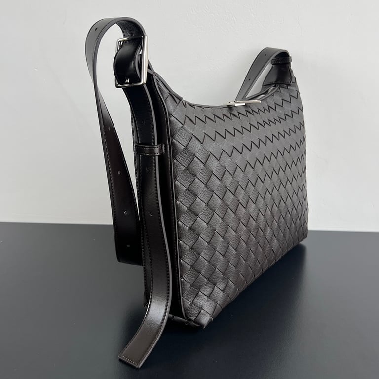 Bottega Veneta Traveller Hobo Bag Dark Brown - 9
