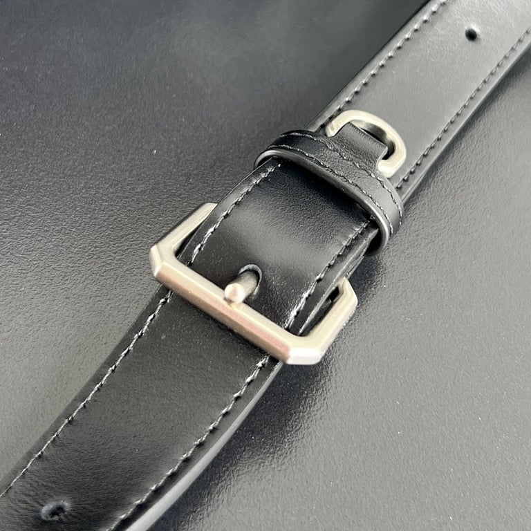 Bottega Veneta Intrecciato Camera Bag Black 755923 - 4