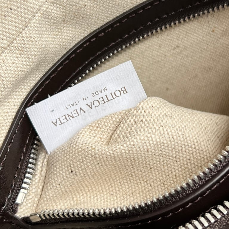Bottega Veneta Intrecciato Camera Bag 755923 - 2
