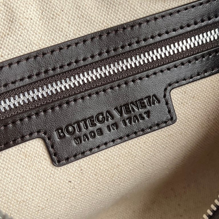 Bottega Veneta Intrecciato Camera Bag 755923 - 3