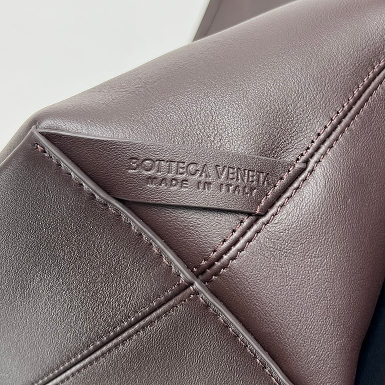Bottega Veneta Sawyer Triangle Shoulder Bag Brown - 3