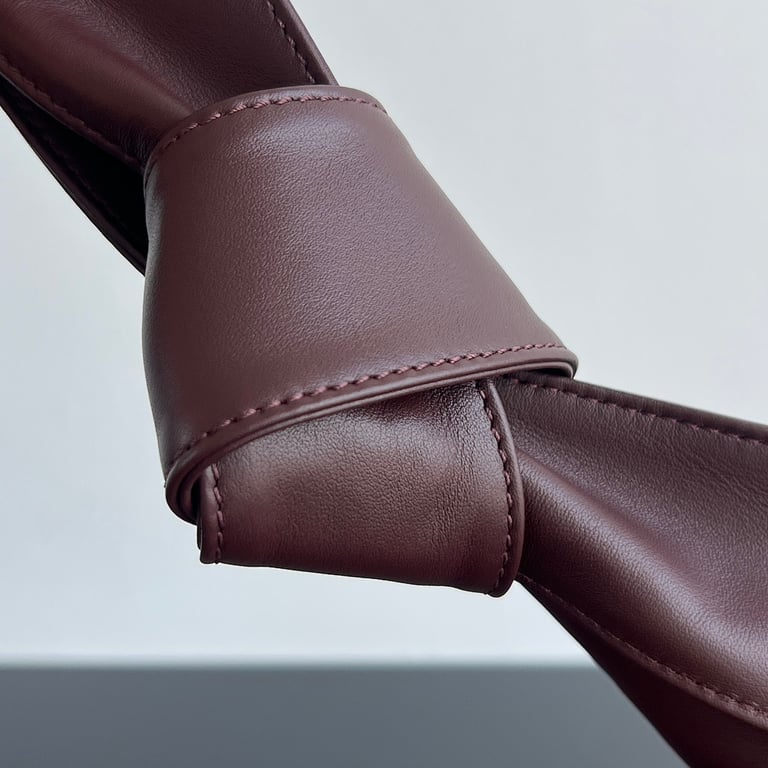 Bottega Veneta Sawyer Triangle Bag Burgundy - 2