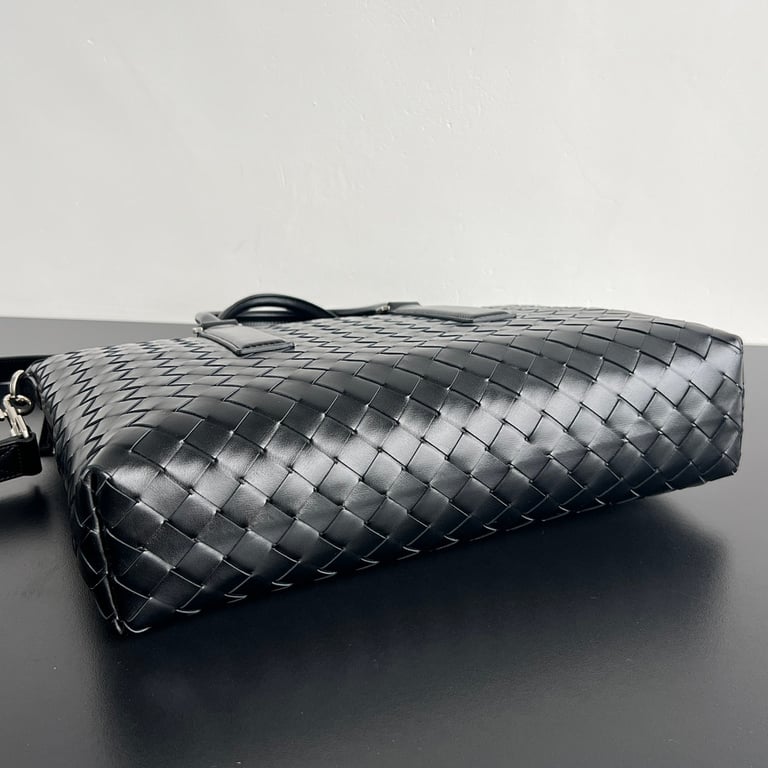 Bottega Veneta Intrecciato Leather Briefcase Black - 8