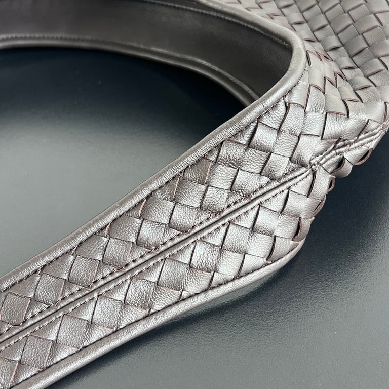 Bottega Veneta Intrecciato Hobo Bag 826877 - 3