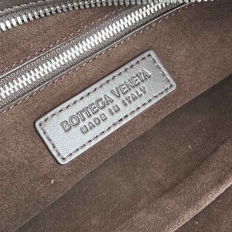 Bottega Veneta Intrecciato Hobo Bag 826877 - 4