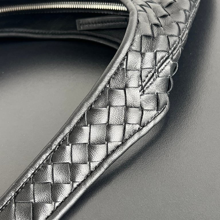 Bottega Veneta Intrecciato Shoulder Bag Black - 4