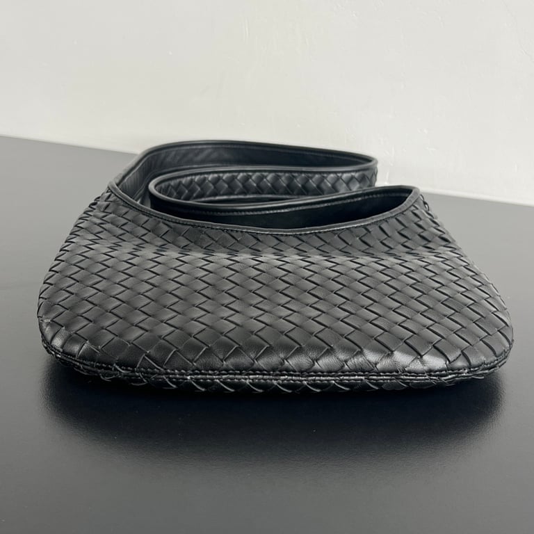 Bottega Veneta Intrecciato Shoulder Bag Black - 7