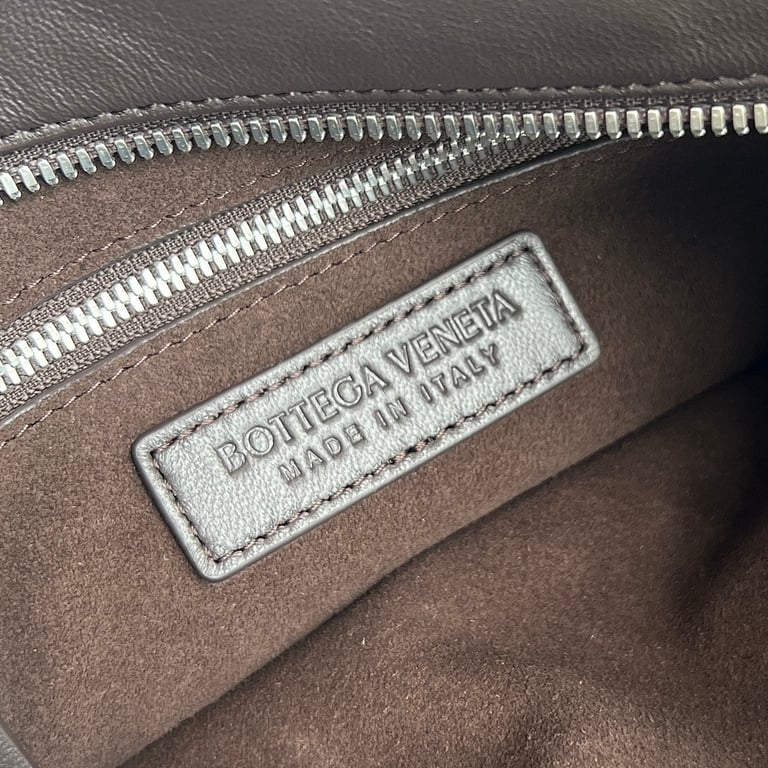 Bottega Veneta Intrecciato Hobo Bag 836918 - 4