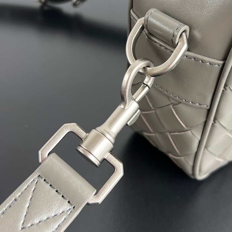 Bottega Veneta Intrecciato Camera Bag Grey - 4