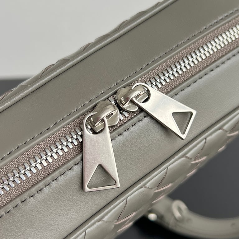 Bottega Veneta Intrecciato Camera Bag Grey - 5