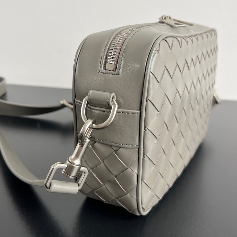 Bottega Veneta Intrecciato Camera Bag Grey - 9