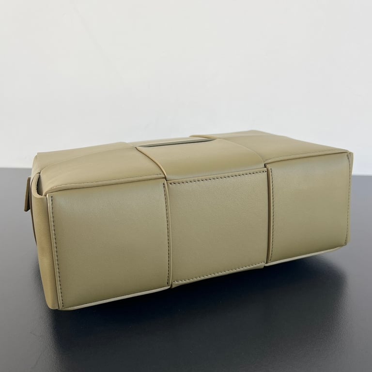 Bottega Veneta Intrecciato Camera Bag 731165 Olive - 8