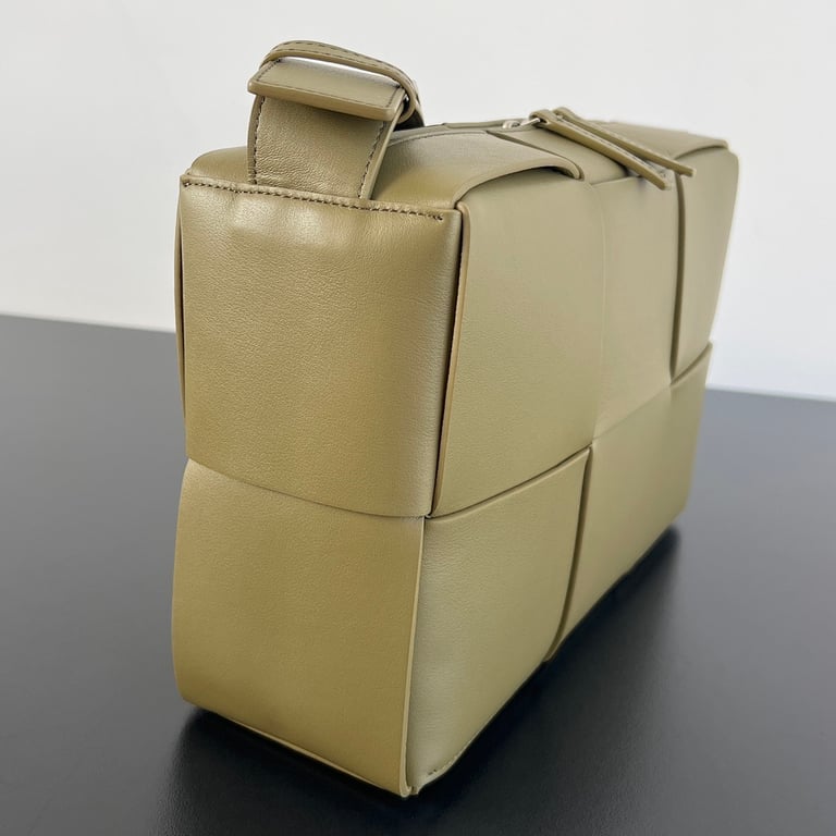 Bottega Veneta Intrecciato Camera Bag 731165 Olive - 9