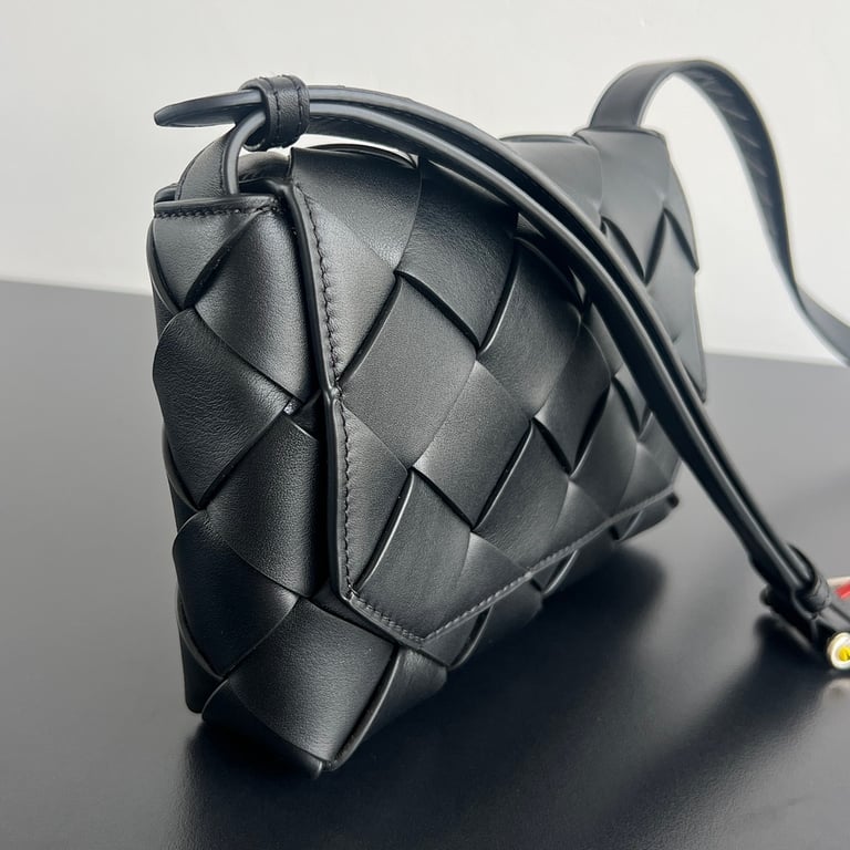 Bottega Veneta Diago Crossbody Bag Black 817921 - 9