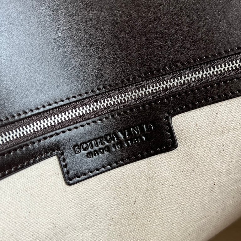 Bottega Veneta Intrecciato Leather Briefcase 795102 - 3