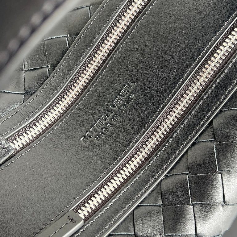Bottega Veneta Tribeca Intrecciato Bag Black 836016 - 4